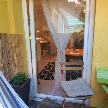 Fassbinder Klause Mit Mini-Terrasse Apartment Sankt Veit an der Glan Bagian luar foto